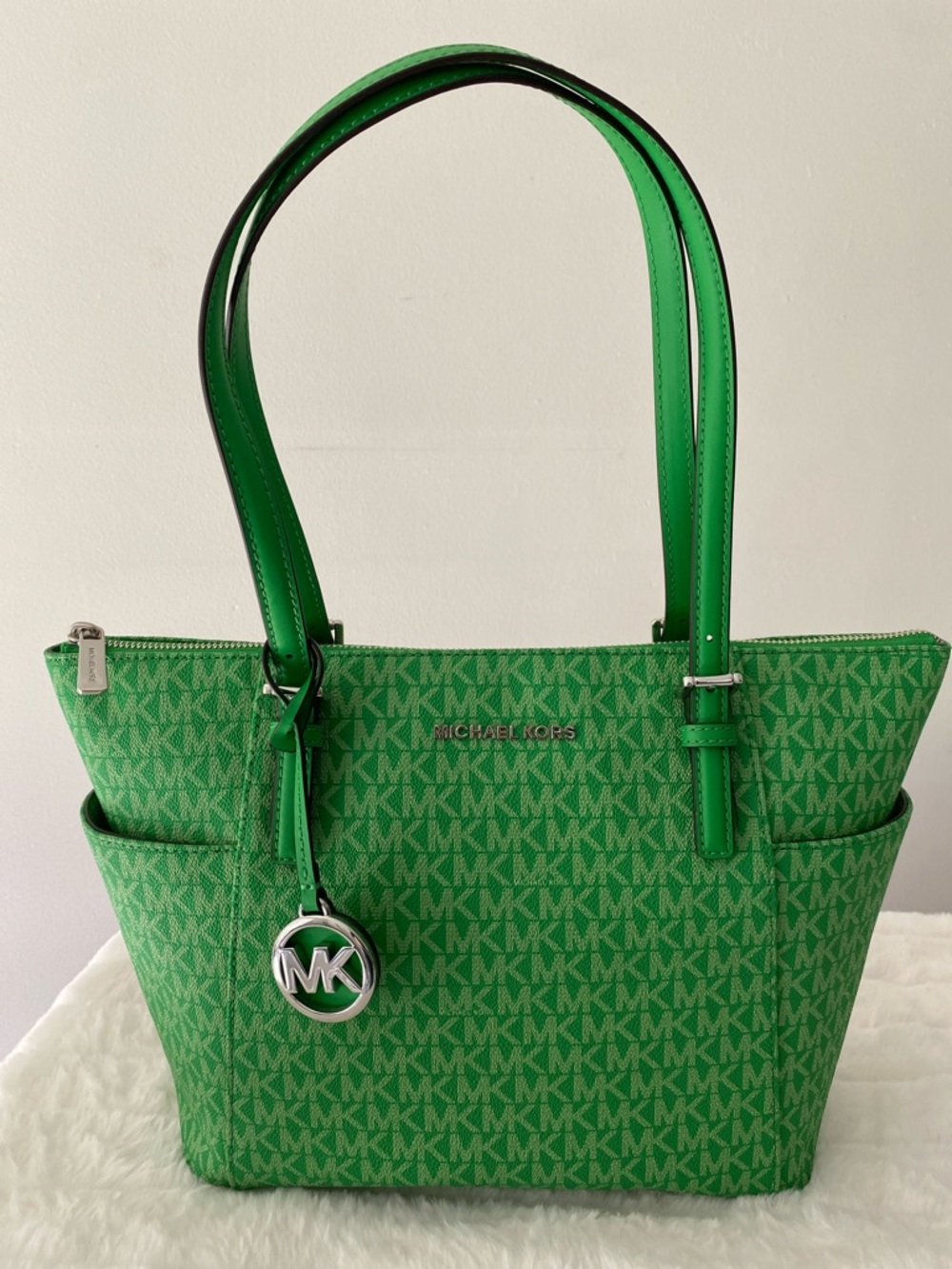 Michael Kors Jet Set Large Signature Logo Chain Shoulder Tote in Palm Green NWT